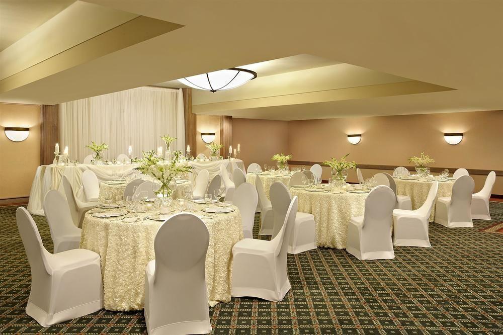 Sheraton Ottawa Hotel Екстериор снимка